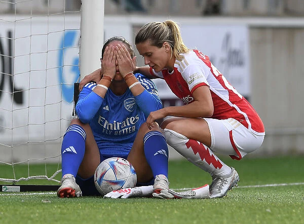 Heartbreaking Penalty Shootout: Arsenal Women's UEFA Champions League Defeat to Paris FC (2023-24)