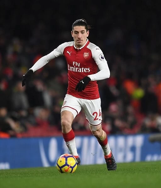 Hector Bellerin in Action: Arsenal vs Manchester City, Premier League 2017-18