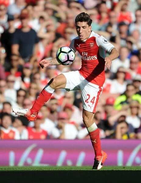 Hector Bellerin's Standout Performance: Arsenal vs. Liverpool (2016-17) at Emirates Stadium