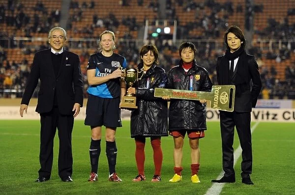 INAC Kobe vs. Arsenal Ladies: A 1-1 Thriller - Kawasumi vs. Ludlow Rivalry at Charity Match in Nishigaoka Stadium, Tokyo