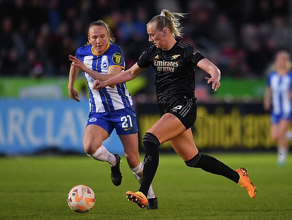 Intense Rivalry: Stina Blackstenius Faces Off Against Zoe Morse in FA Women's Super League Clash