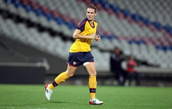 Julie Fleeting Scores for Arsenal in UEFA Cup Win Against Olympic Lyon