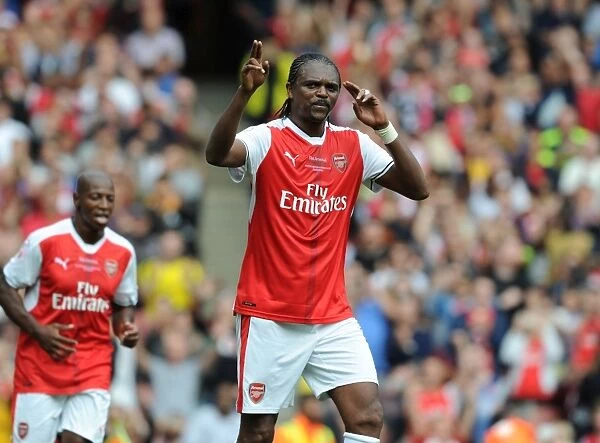 Kanu's Hat-Trick Glory: Arsenal Legends vs Milan Glorie at Emirates Stadium