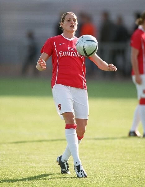 Kelly Smith (Arsenal) warms up before the match