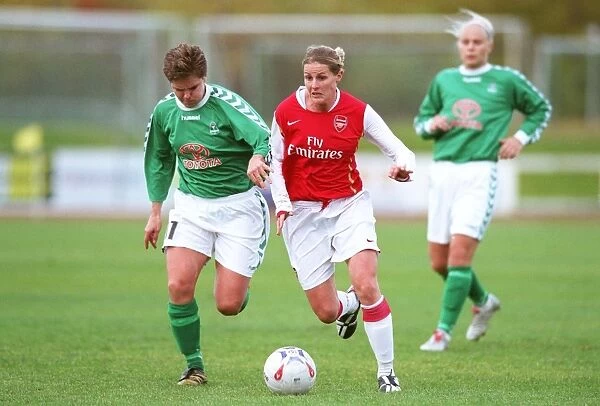Kelly Smith Scores First Goal: Arsenal Ladies Crush Breidablik in UEFA Cup Quarters