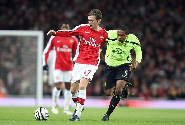 Mark Randall's Dominant Performance: Arsenal's 3-0 Carling Cup Victory Over Wigan (11 / 11 / 08)