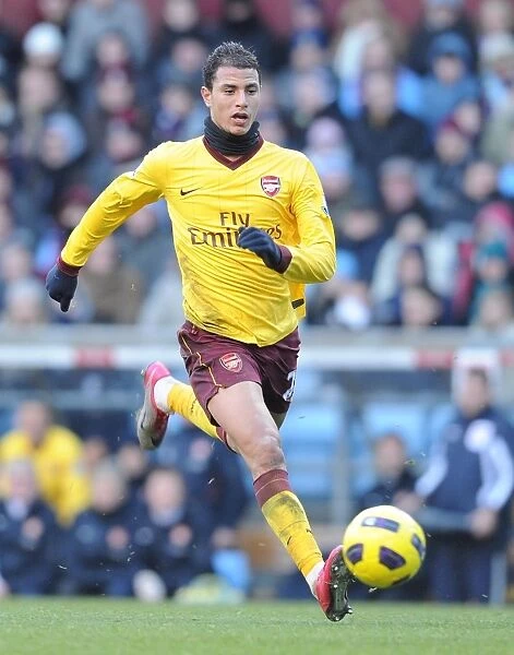 Marouane Chamakh (Arsenal). Aston Villa 2: 4 Arsenal. Barclays Premier League