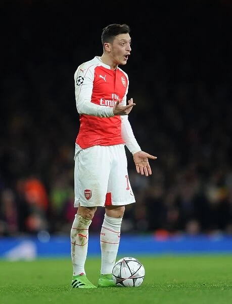Mesut Ozil in Action: Arsenal vs. Barcelona, UEFA Champions League 2015 / 16 - Round of 16, First Leg