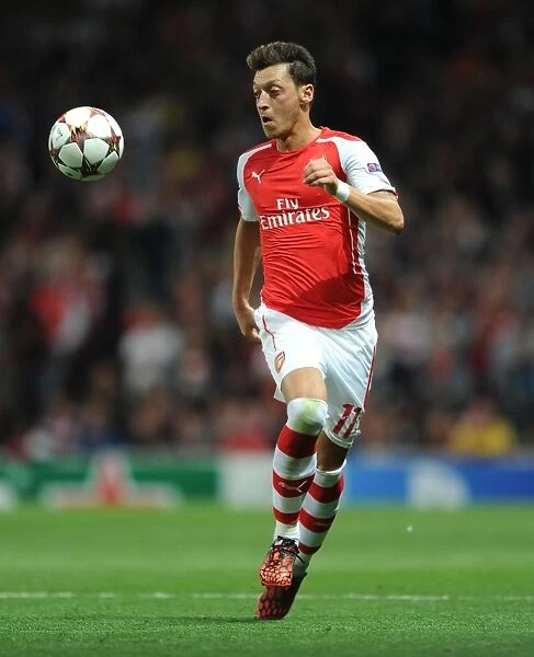 Mesut Ozil in Action: Arsenal vs Besiktas, UEFA Champions League Qualifiers 2014
