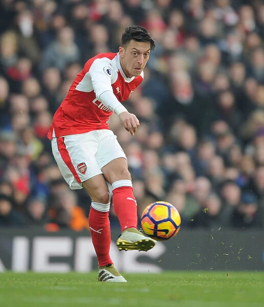Mesut Ozil in Action: Arsenal vs Burnley, Premier League 2016-17
