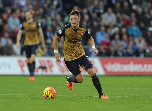 Mesut Ozil in Action: Swansea City vs. Arsenal, 2015-16 Premier League