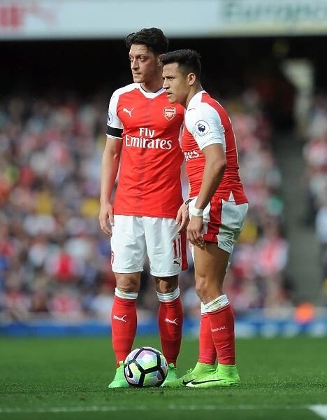 Mesut Ozil and Alexis Sanchez: A Dynamic Duo in Arsenal's Battle Against Manchester City, 2016-17