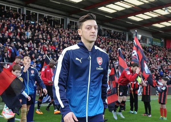 Mesut Ozil: Arsenal's Star Player Readies for Bournemouth Showdown (Premier League 2015-16)