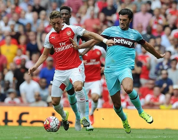 Mesut Ozil Outmaneuvers James Tomkins: Arsenal vs. West Ham (2015-16)