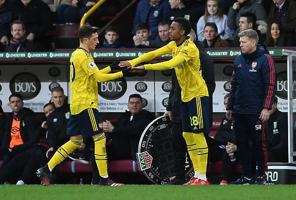 Mesut Ozil Subbed Out: Burnley vs. Arsenal, Premier League 2019-2020