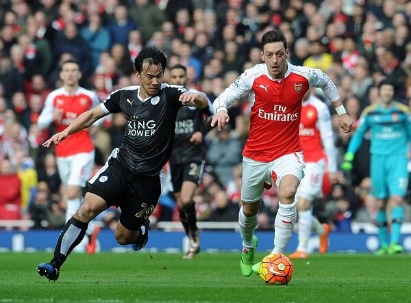 Mesut Ozil vs Shinji Okazaki: A Premier League Battle at the Emirates