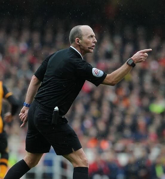 Mike Dean: Referees Arsenal vs. Hull City FA Cup Clash