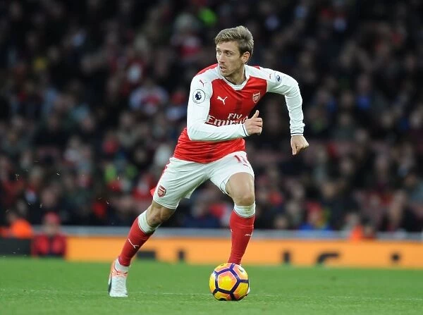 Nacho Monreal Focuses in Arsenal's Victory Against AFC Bournemouth (2016 / 17)