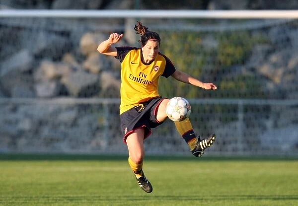 Niamh Fahey in Action: Arsenal Crushes Neulengbach 6-0 in UEFA Cup
