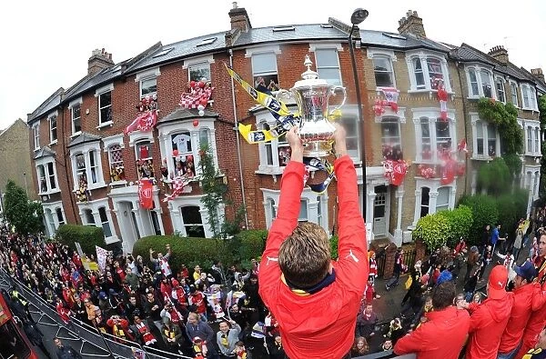 Olivier Giroud Celebrates Arsenal's FA Cup Victory during the 2014-15 Parade