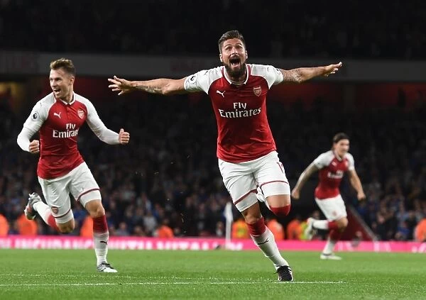 Olivier Giroud's Brace Seals Thrilling 4-3 Victory for Arsenal over Leicester City