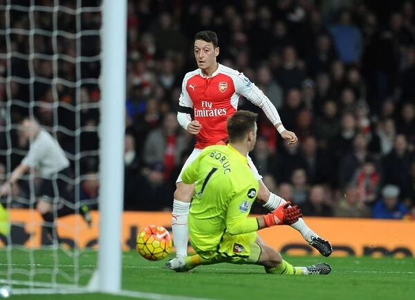 Ozil Scores His Second: Arsenal's Victory Against Bournemouth in the 2015-16 Premier League