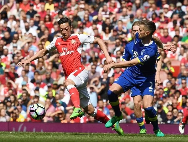 Ozil vs. Schneiderlin: Clash at the Emirates - Arsenal v Everton, Premier League 2016-17