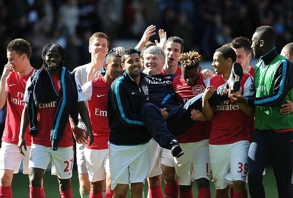 Pat Rice Bids Emotional Farewell: Arsenal's Victory Celebration at West Bromwich Albion (2011-12)