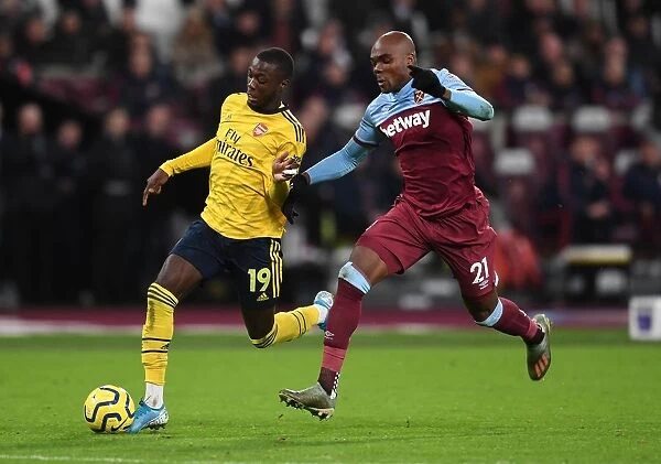 Pepe vs Ogbonna: Battle at London Stadium - West Ham United vs Arsenal FC, Premier League 2019-20