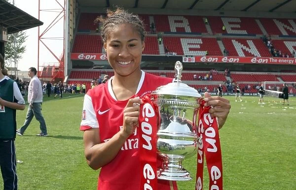 Rachel Yankey with the FA Cup: Arsenal's Victory in the FA Women's Cup Final against Leeds United (5 / 5 / 08)
