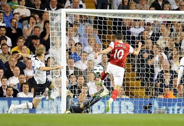 Robin van Persie's Dramatic Hat-Trick: Arsenal vs. Tottenham, 20 / 4 / 11