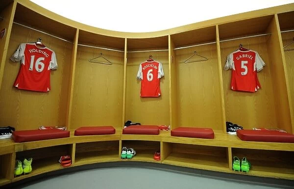 Behind the Scenes: Arsenal Changing Room Before Arsenal v Everton (2016-17)