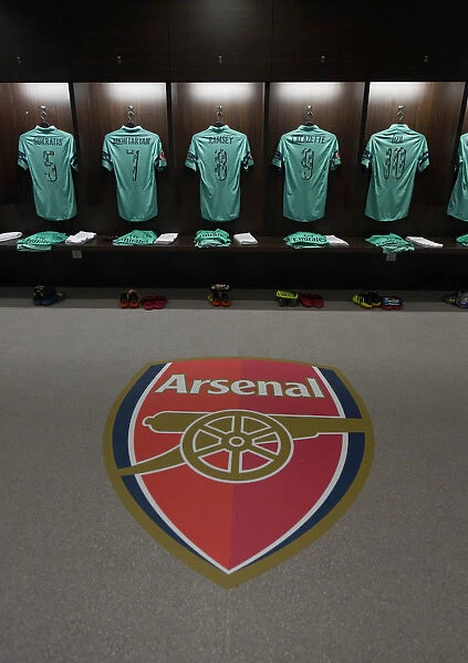 Behind the Scenes: Arsenal FC Changing Room before the Arsenal vs. Paris Saint-Germain Pre-Season Friendly (2018)