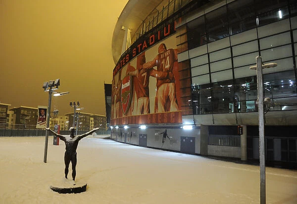 Snowy Emirates Stadium: Arsenal's Winter Showdown