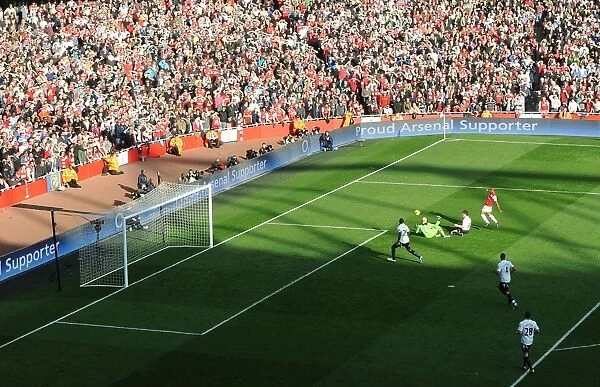 Theo Walcott Scores Historic First Arsenal Goal Against Rival Tottenham (2012)