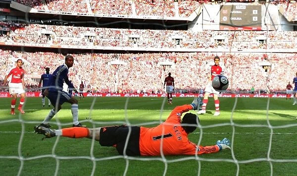 Theo Walcott Scores Stunner Past Petr Cech in FA Cup Semi-Final: Arsenal 1-2 Chelsea
