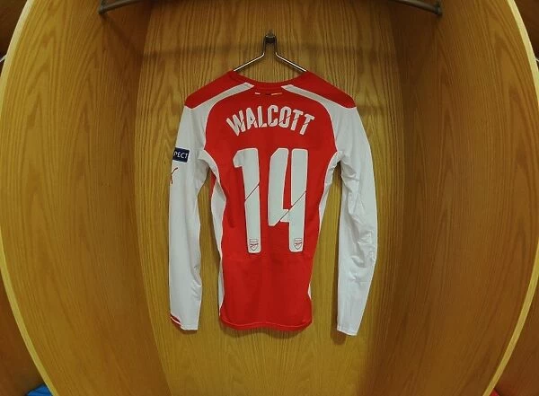 Theo Walcott's Arsenal Kit: Ready for Battle against RSC Anderlecht (UEFA Champions League, 2014)