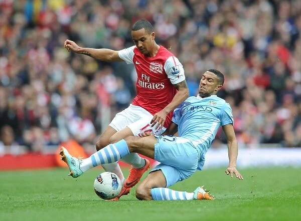 Theo Walcott's Electrifying Run: Arsenal vs Manchester City, Premier League 2011-12 - A Highlight of Arsenal Football Club