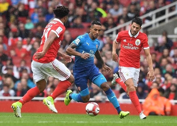 Theo Walcott's Impressive Outmaneuver of Pizzi: Arsenal vs SL Benfica - Emirates Cup 2017-18