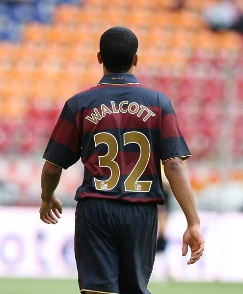 Theo Walcott's Thriller: Arsenal's Winning Goal Against Lazio at Amsterdam ArenA (2007)