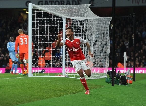 Theo Walcott's Thrilling Goal: Arsenal's Triumph Over Stoke City (2016-17)