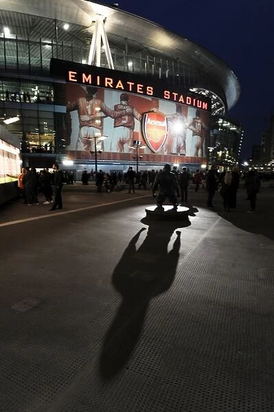 Thierry Henry Statue: Arsenal's Enduring Tribute at Emirates Stadium