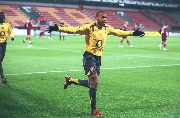 Thierry Henry's Euphoric First Goal: Arsenal's 2-0 Lead Over Sparta Prague in the UEFA Champions League, 2005