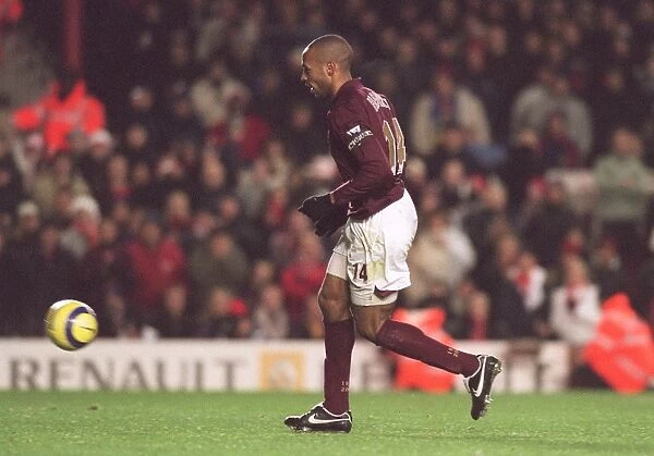 Thierry Henry's Unforgettable Penalty: Arsenal's 4-0 Victory Over Portsmouth, December 28, 2005