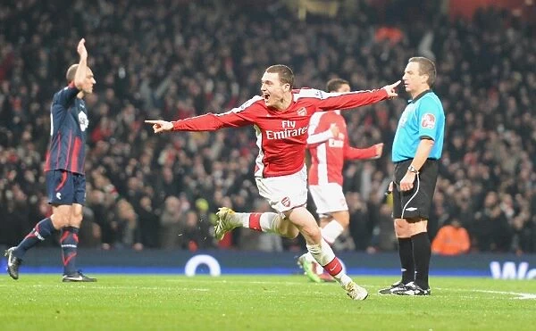 Thomas Vermaelen's Goal: Arsenal's 3rd against Bolton Wanderers (4-2), Emirates Stadium, 2010