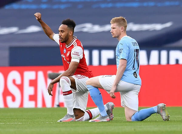 Unified in Protest: Aubameyang and De Bruyne Kneel at FA Cup Semi-Final between Arsenal and Manchester City