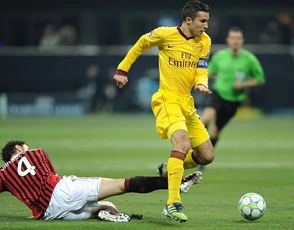 Van Persie vs. Van Bommel: Battle at San Siro - Arsenal vs. AC Milan, UEFA Champions League 2012