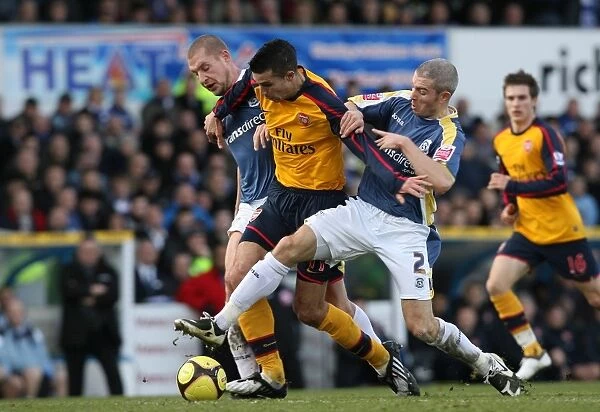 Van Persie's Battle: Arsenal's Star vs. Cardiff's Defense, 0-0 FA Cup Showdown (January 2009)