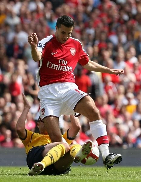 Van Persie's Strike: Arsenal's 1-0 Victory Over West Bromwich Albion, 2008