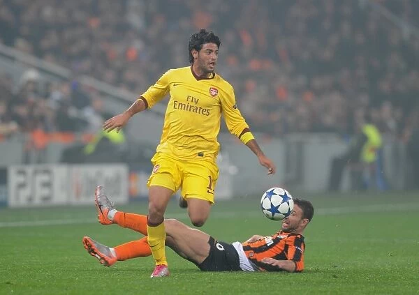 Vela Scores Against Rat: Arsenal vs. Shakhtar Donetsk in UEFA Champions League